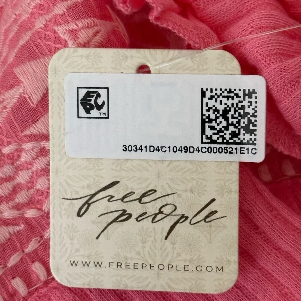 Free People Sarafina Pink Embroidered Women's Top. Size M NWT